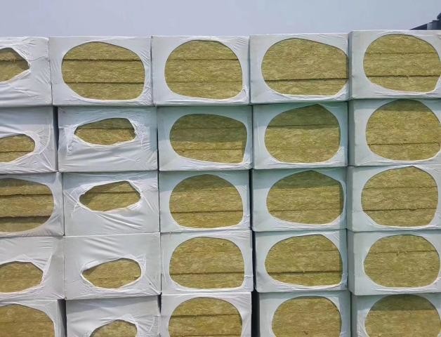 Lãs de rocha usadas no painel de Joaboa